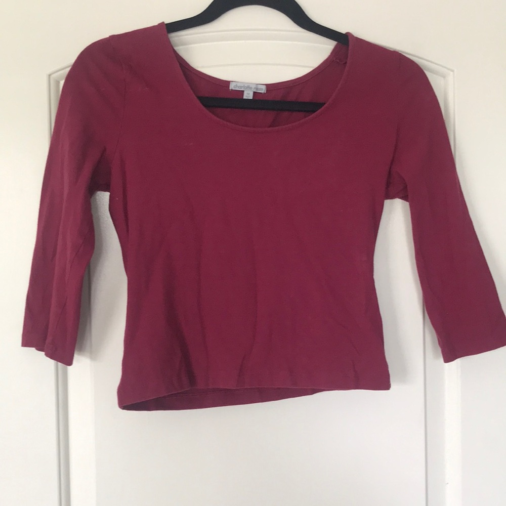 maroon crop top